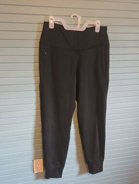 Everyday Black High-Rise Joggers with Zip Pockets